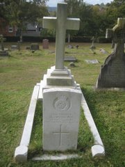 Grave of Frank Cooper Reynolds