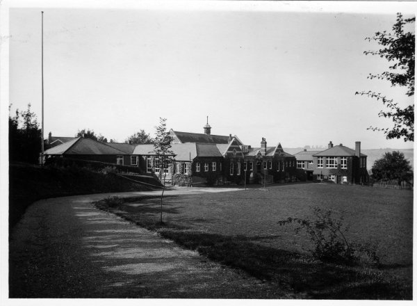 Lady Verney High School