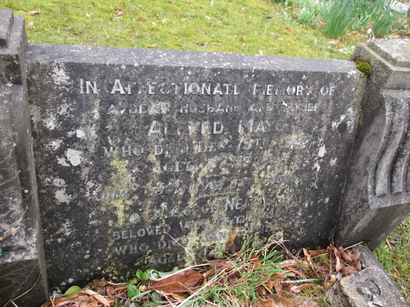 His parents' grave